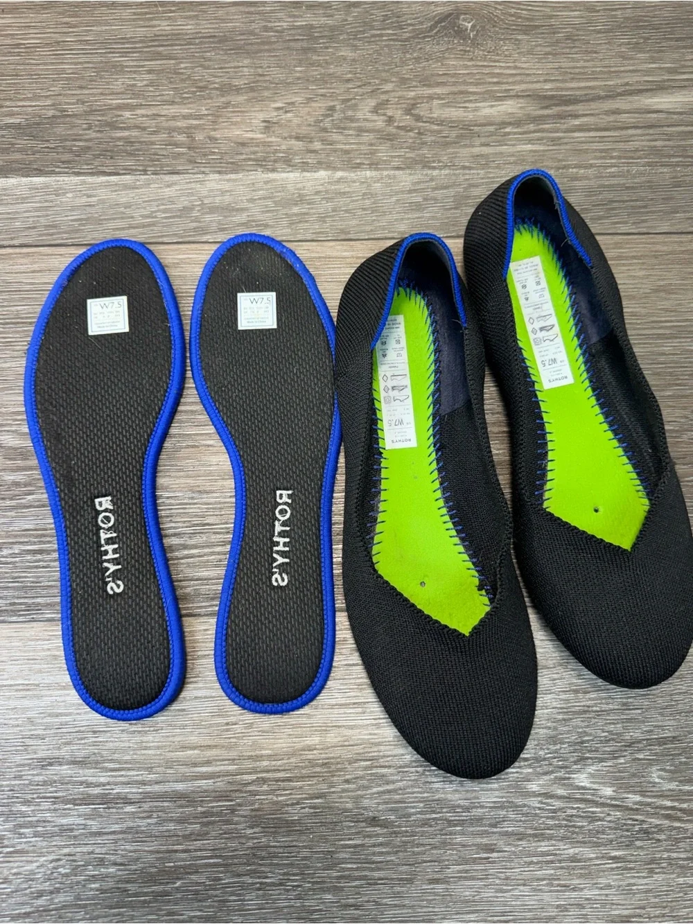 Rothy's Black Flats with Blue Trim SZ 7.5 (h66)